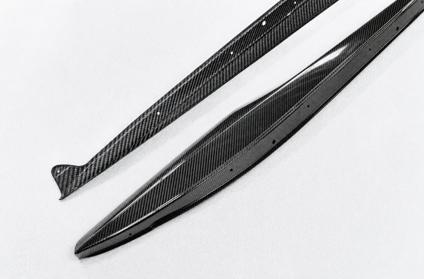 Side skirts set for the Corvette C8