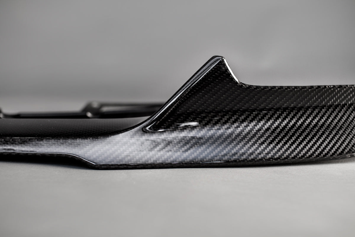 Front lip M-Performance style for the BMW X6 F16