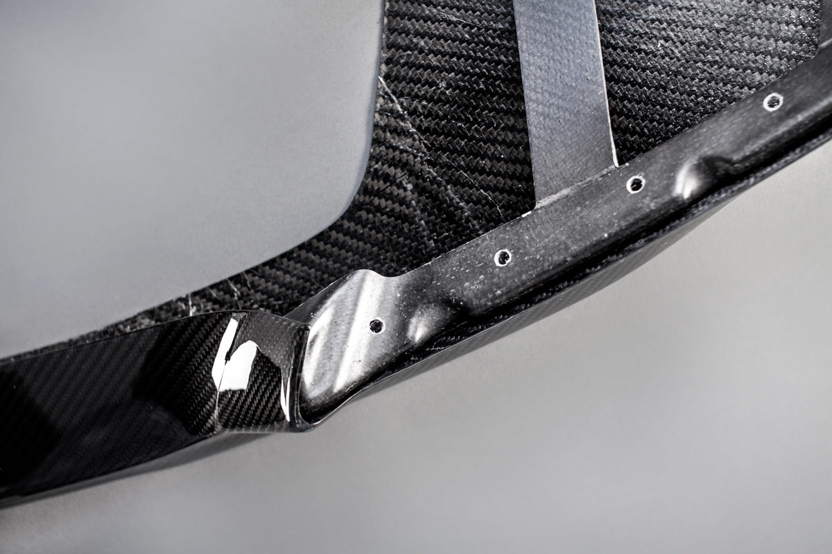 Front lip M-Performance style for the BMW X6 F16