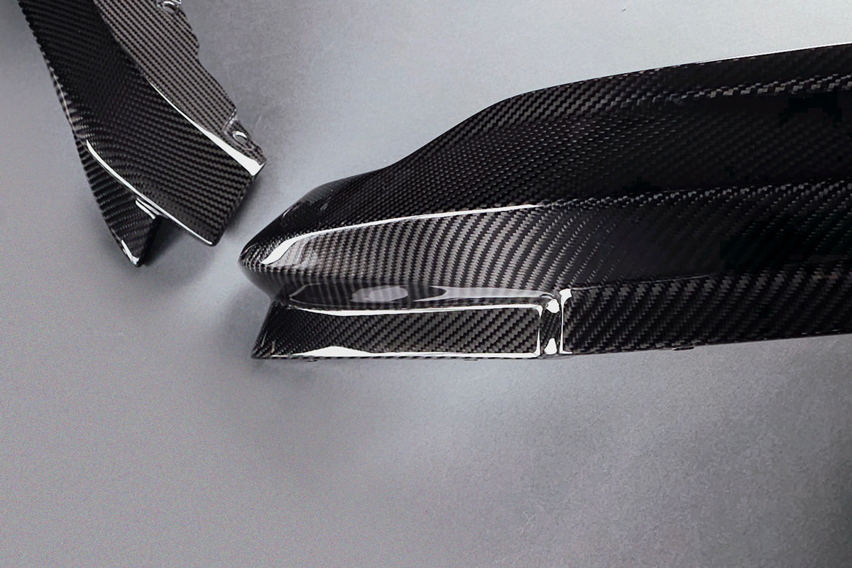Rear bumper splitters V style for the BMW M4 G82 / G83