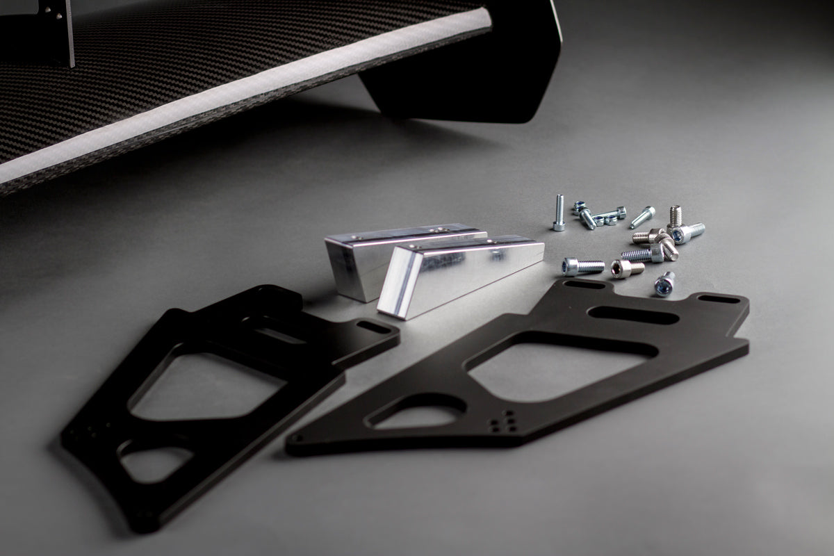 Rear trunk spoiler GT4 style for the BMW M4 F82
