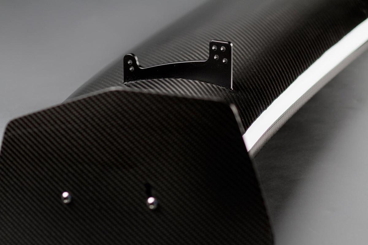 Rear trunk spoiler GT4 style for the BMW M4 F82