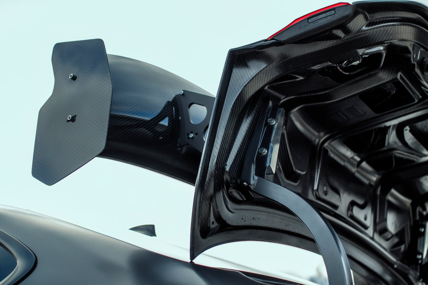 Rear trunk spoiler GT4 style for the BMW M4 F82