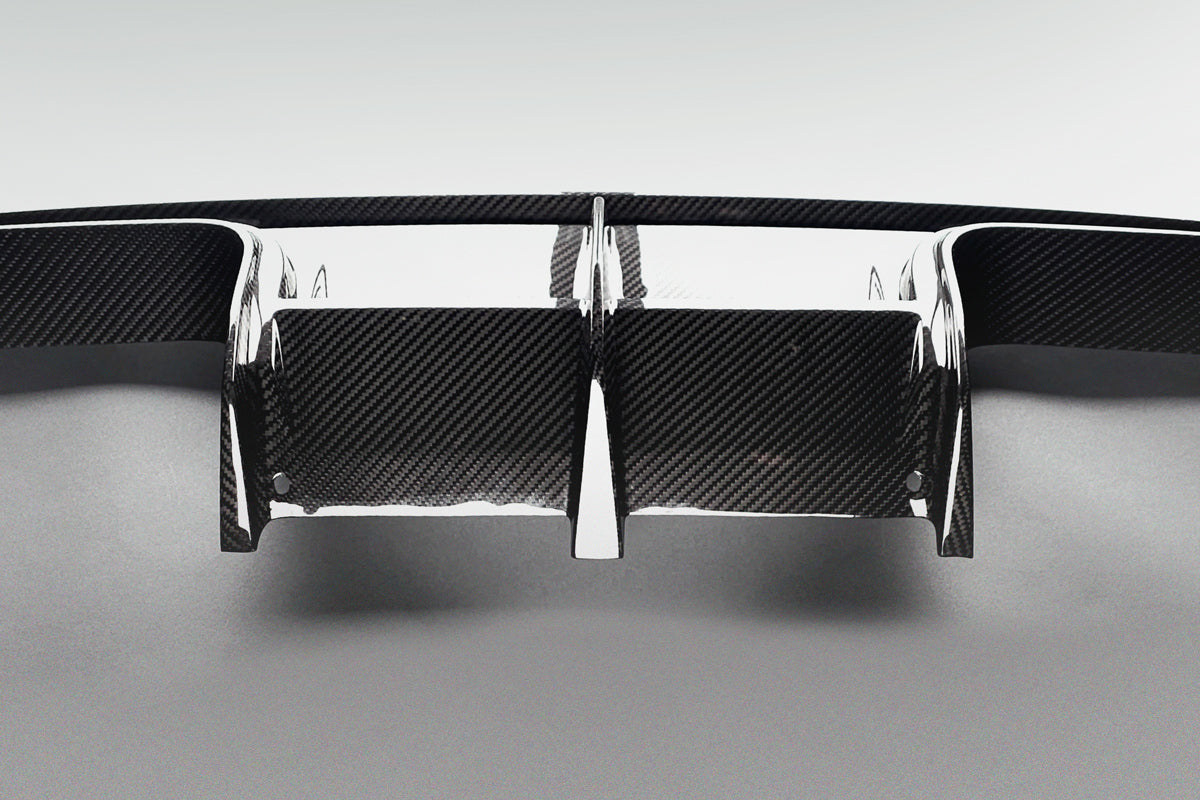 Rear diffuser V style for the BMW M3 G80 / G81 | M4 G82 / G83