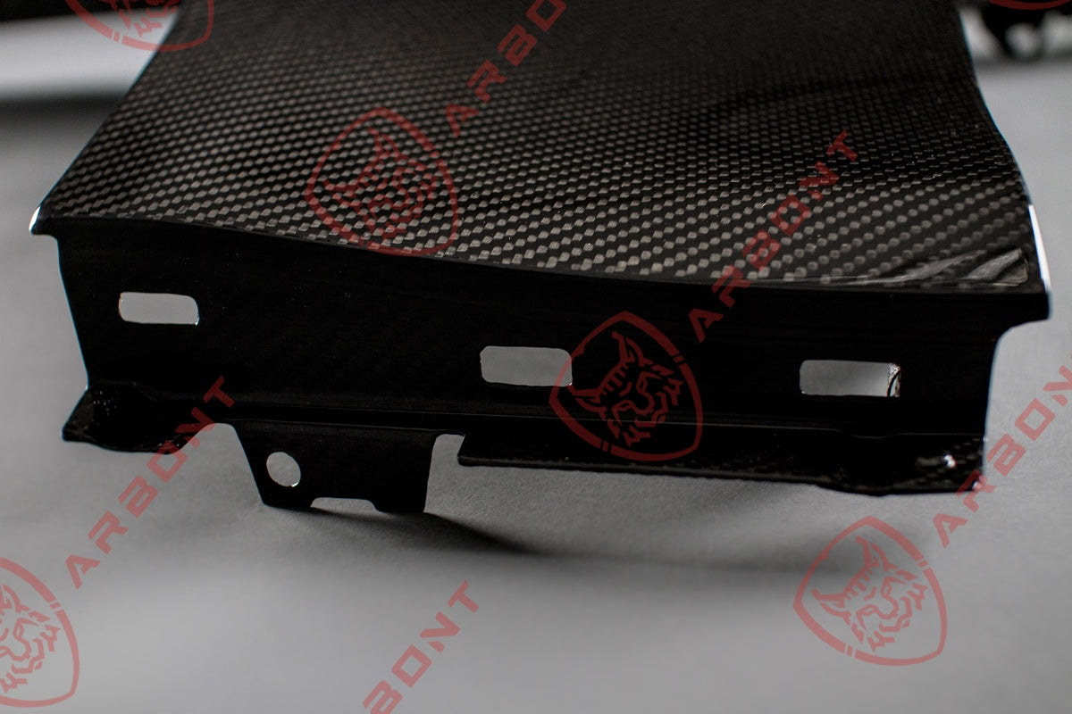 STOCK - Front fenders for the BMW M4 F82 / F83