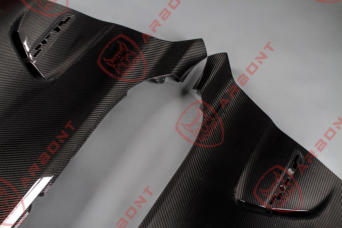 STOCK - Front fenders for the BMW M4 F82 / F83